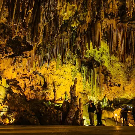 Carabeo By Interhome