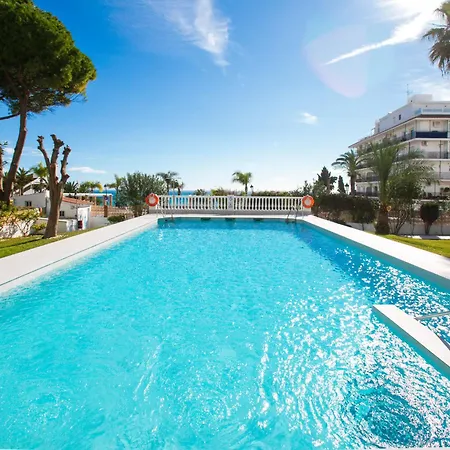 Carabeo By Interhome *