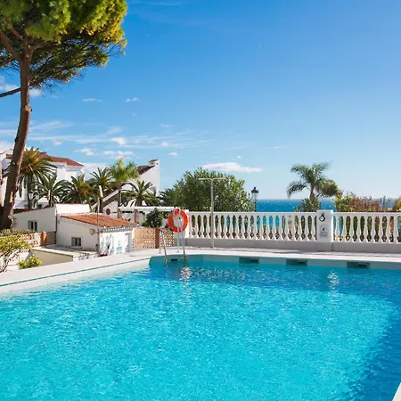 Carabeo By Interhome *